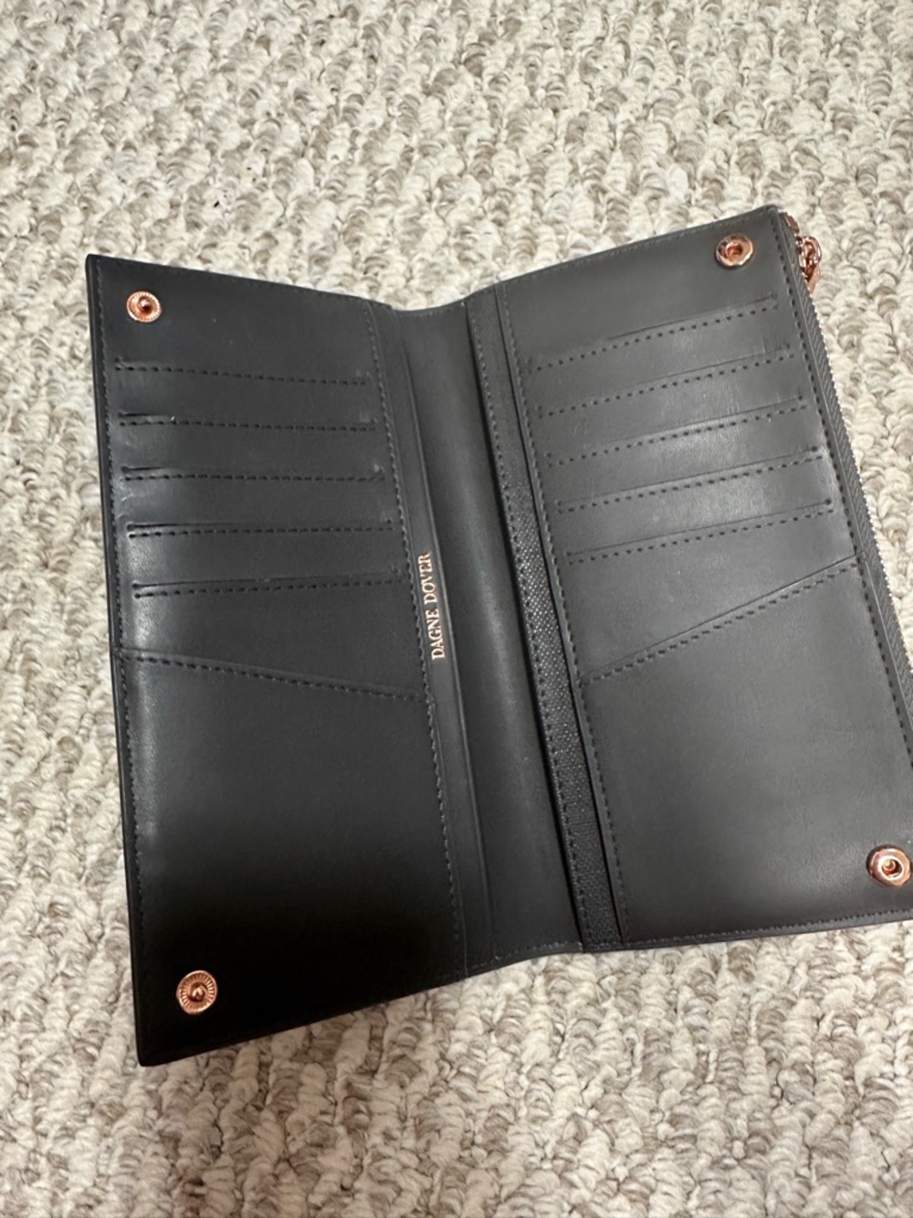 Sleek Gray Dagne Dover Wallet - Picture 5 of 6
